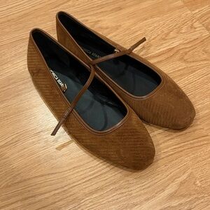 Veronica Beard Brown Flats
